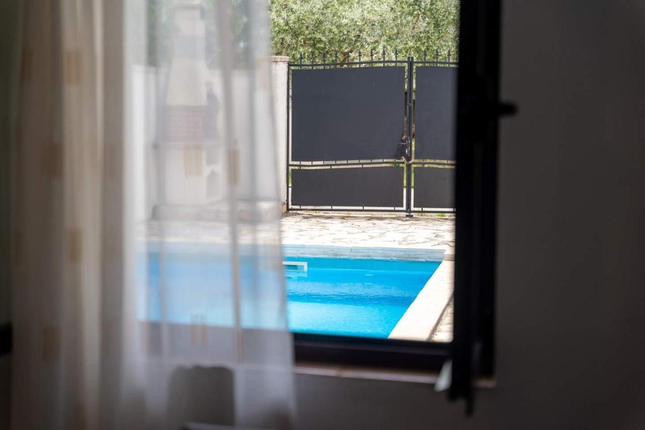 Casa Ana Milena Villa โปเรช ภายนอก รูปภาพ