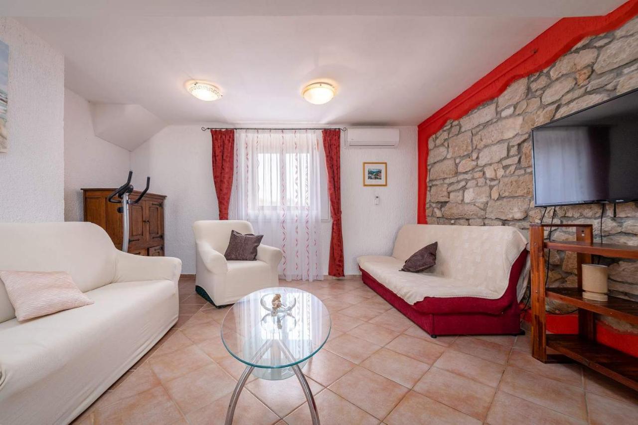 Casa Ana Milena Villa โปเรช ภายนอก รูปภาพ